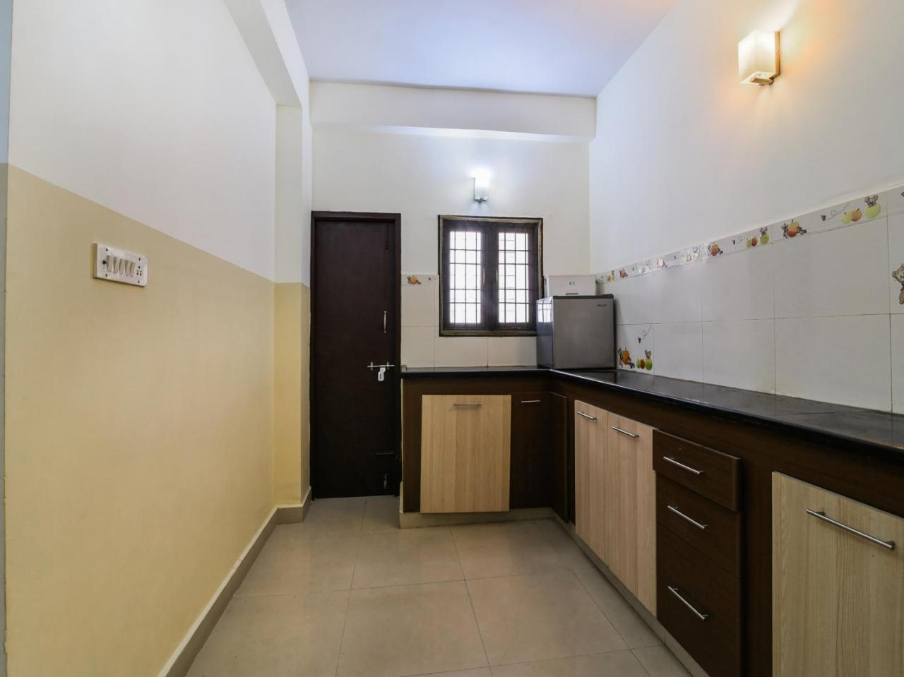 Oyo Flagship 324 Velachery Madipakkam Hotel Chennai Exterior foto